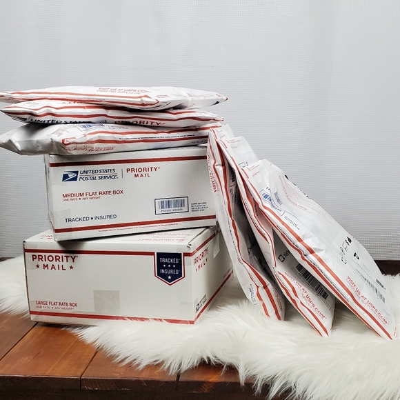 Sarah's Posh & Fab - Picture 10 of 10